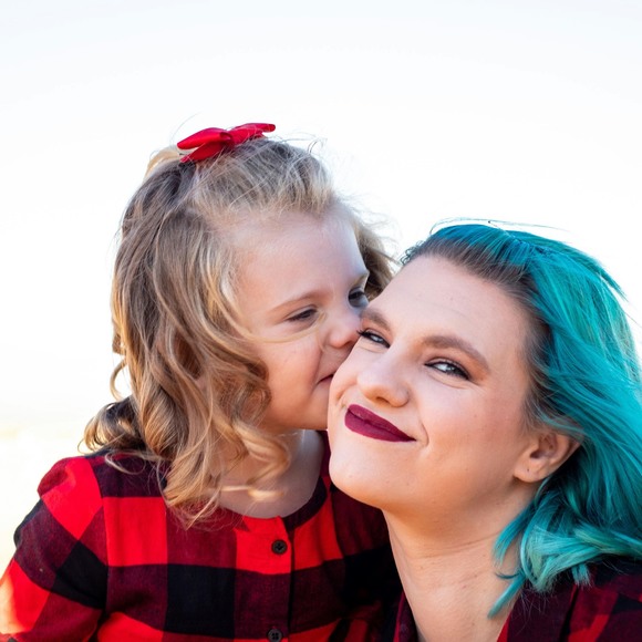 Meet your Posher, Kylee - Picture 1 of 1